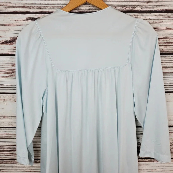 Shadowline Small Vinatge Blue Nylon 2-pc Nightgown w/ Matching Robe - Picture 8 of 12